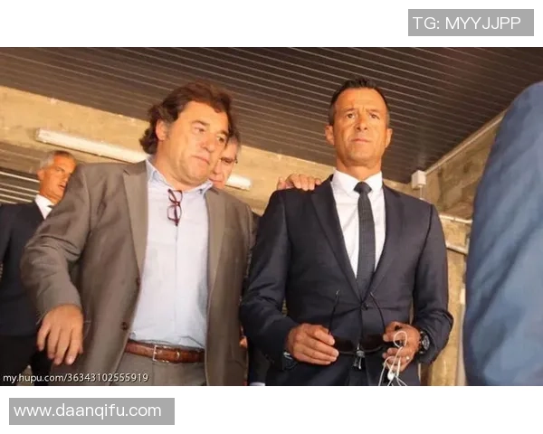 足球明星酒吧争执引发舆论热议背后真相揭秘与各方反应分析